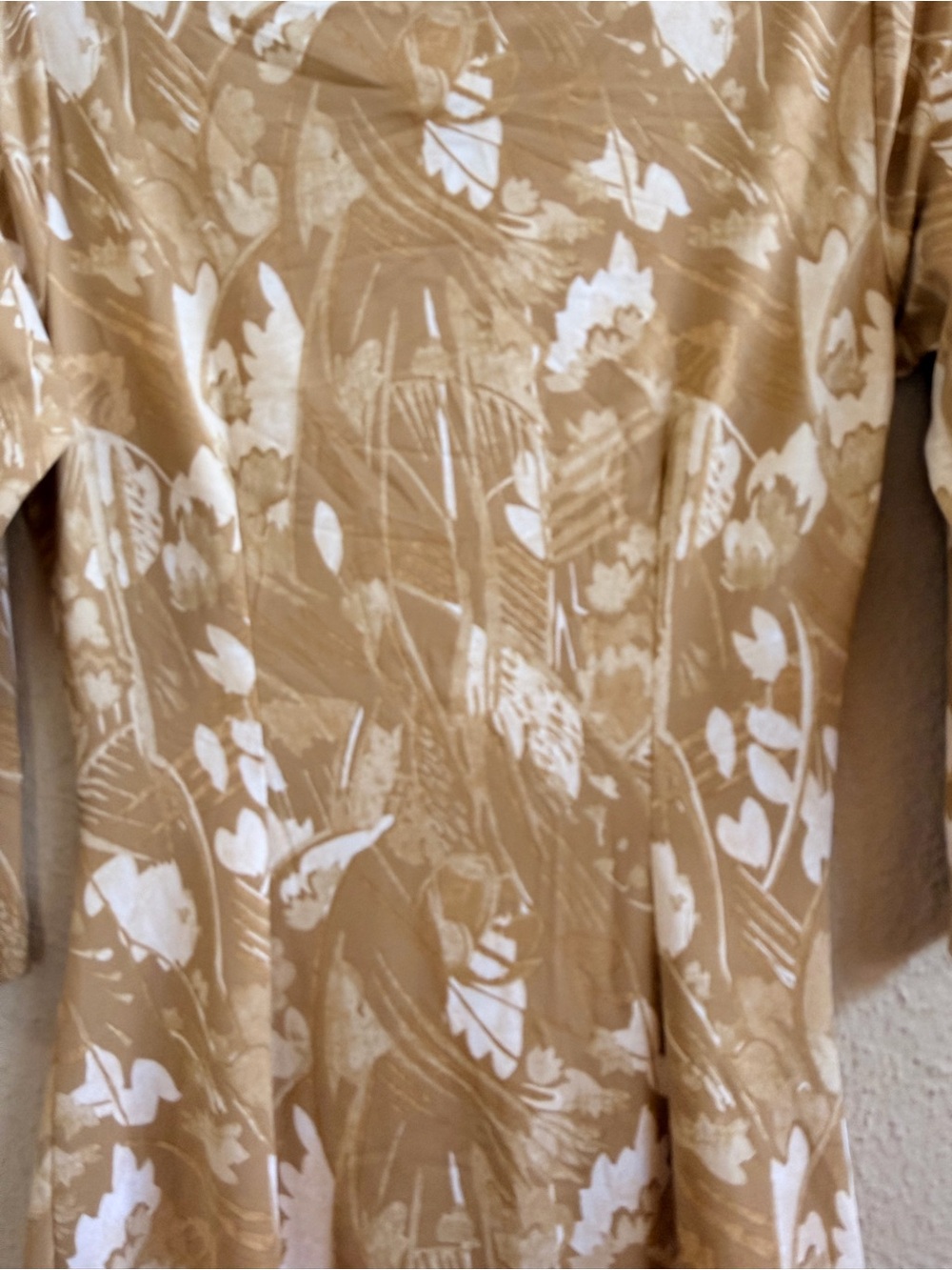 J McLaughlin tan leaf print shift knee length dress - Picture 7 of 9